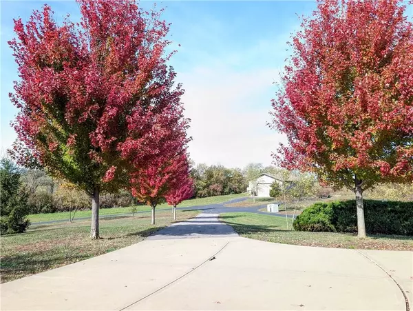 Kearney, MO 64060,15600 NE 124th ST