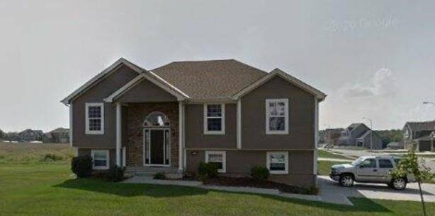 4707 NE 103rd TER, Kansas City, MO 64156