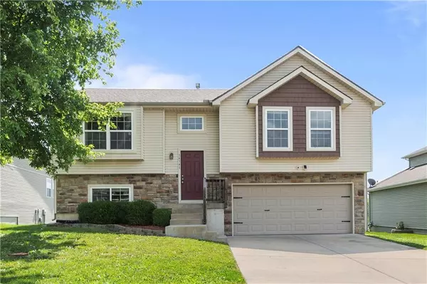 14341 Overhill AVE, Grandview, MO 64030
