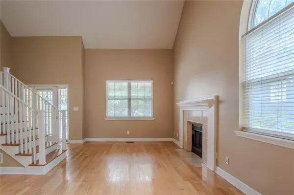 Mission, KS 66202,5162 Walmer ST