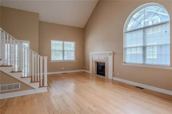 Mission, KS 66202,5162 Walmer ST