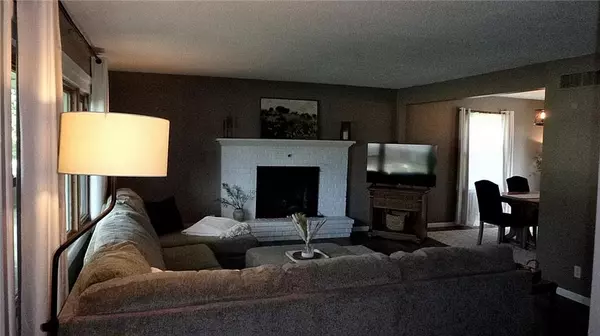 Maryville, MO 64468,315 Vista LN