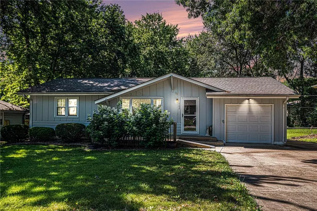 Liberty, MO 64068,102 Avondale ST