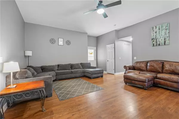 Harrisonville, MO 64701,1302 S Independence ST