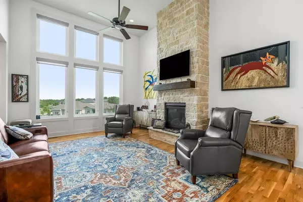 Lenexa, KS 66227,8319 Pickering ST