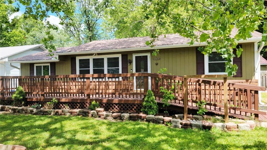 1404 Maple ST, Pleasanton, KS 66075