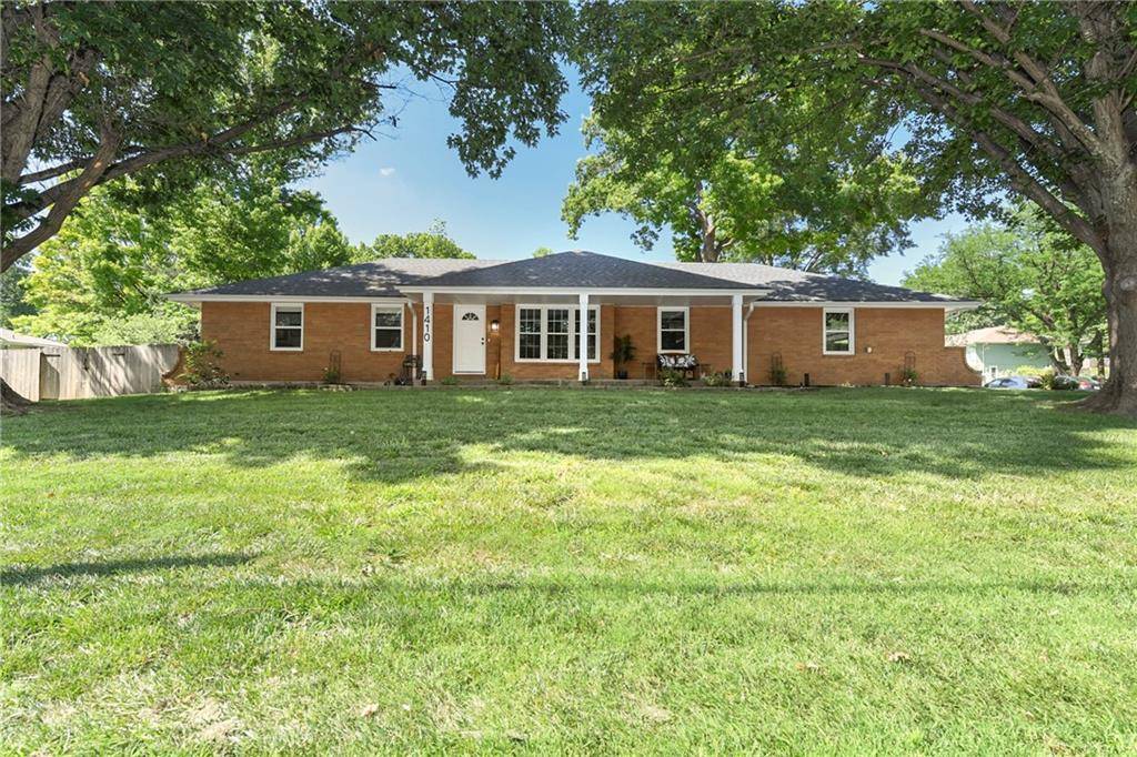 1410 Vilas ST, Leavenworth, KS 66048