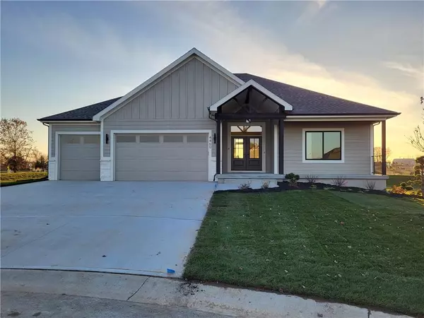 4460 145th TER, Basehor, KS 66007