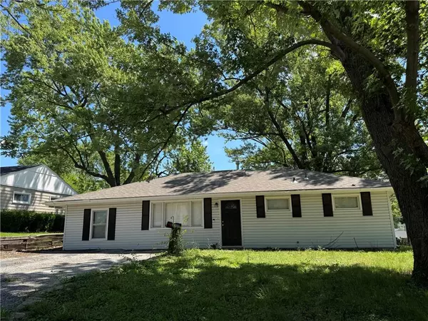 Kansas City, MO 64118,5309 N Michigan AVE