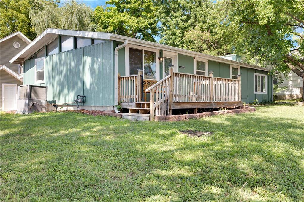115 W Marshall ST, Sweet Springs, MO 65351