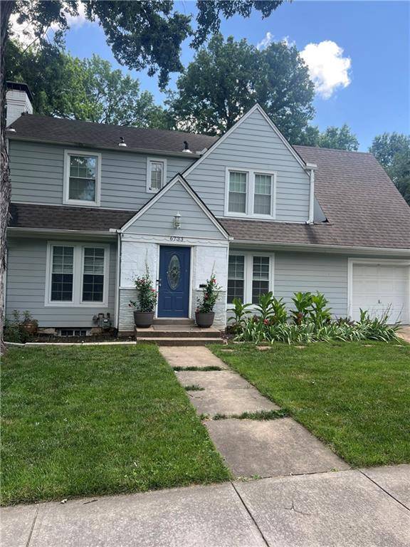 6733 Rockhill RD, Kansas City, MO 64131