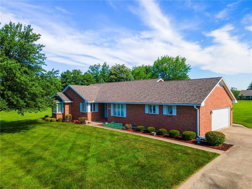 205 E 10th ST, Carrollton, MO 64633