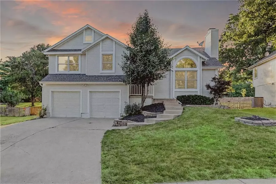 6236 W 156th ST, Overland Park, KS 66223