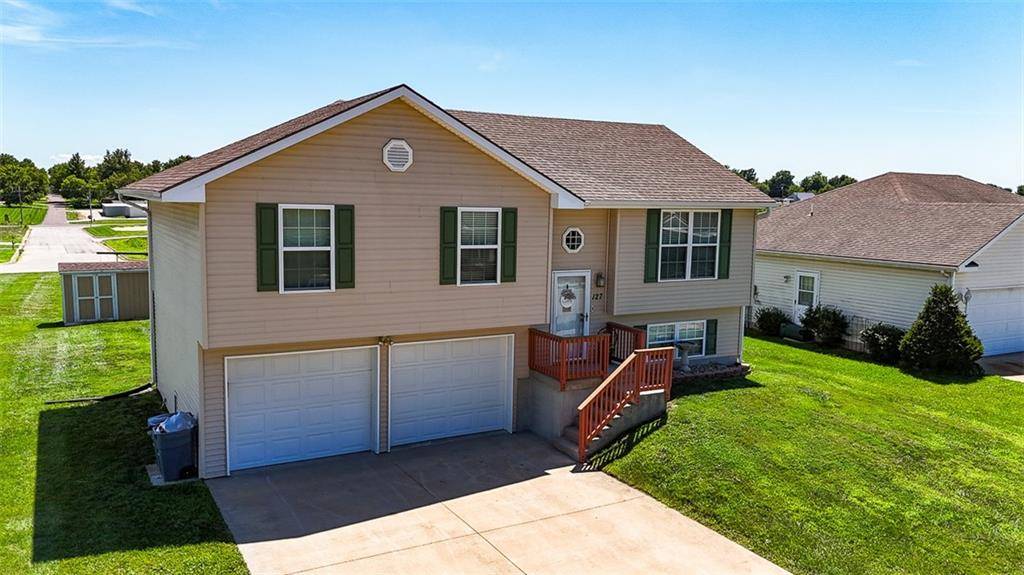 127 HONDO ST, Lathrop, MO 64465