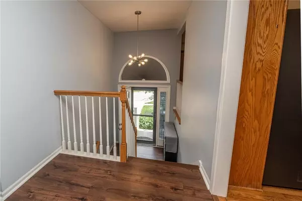 Smithville, MO 64089,207 Woodhaven DR