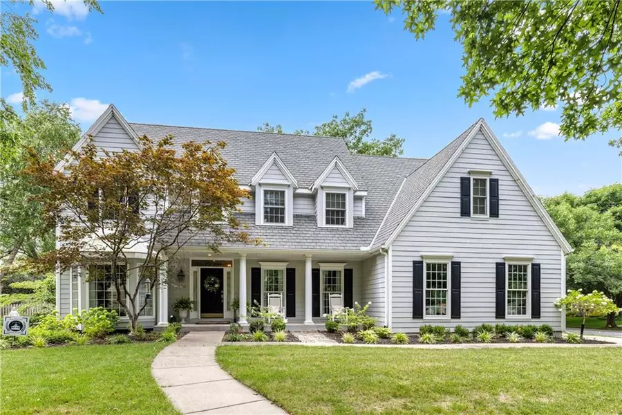 3753 W 132nd TER, Leawood, KS 66209