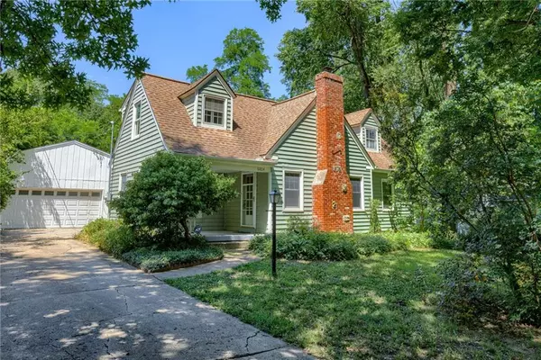 6804 Hawthorne AVE, Raytown, MO 64133