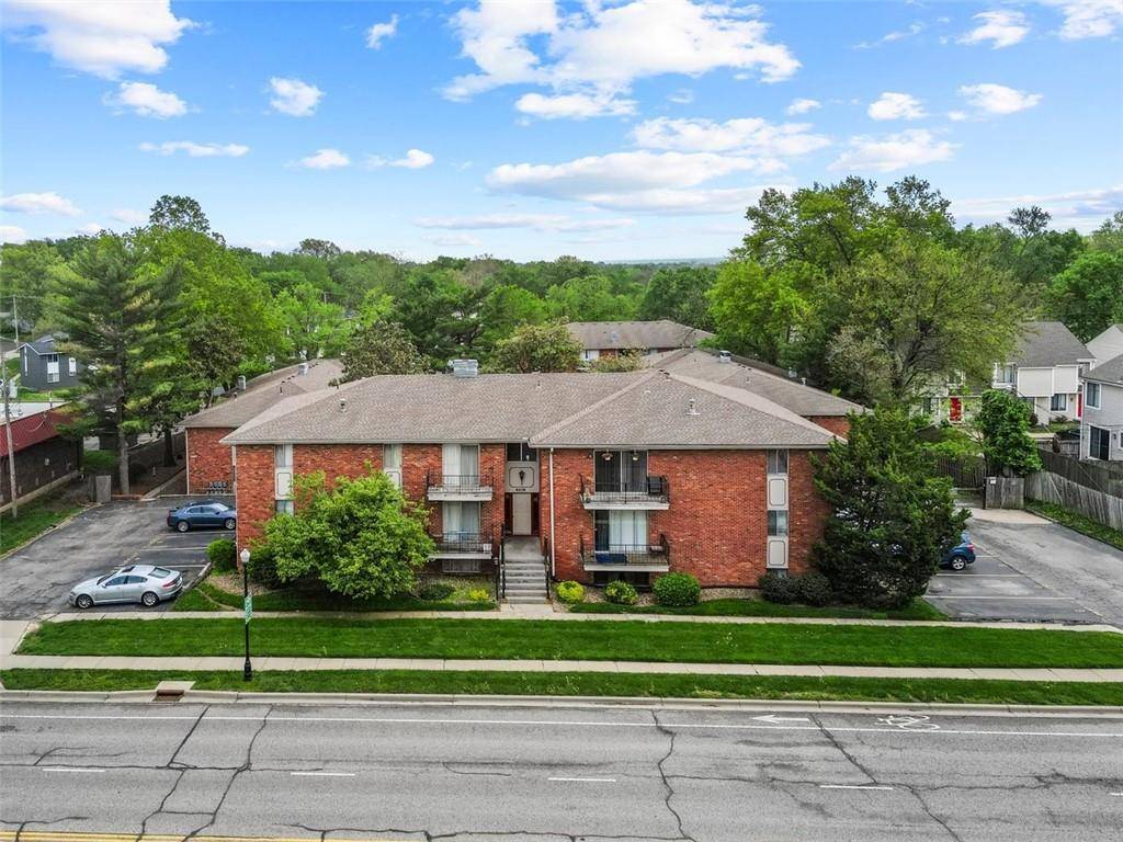 8215 Santa Fe DR #10, Overland Park, KS 66204