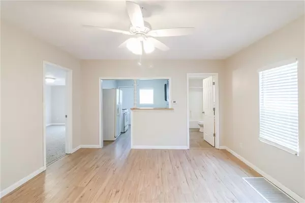 St Joseph, MO 64504,6418 Washington ST