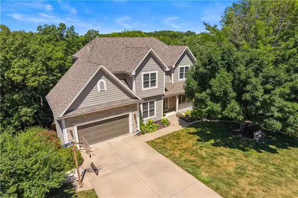 8386 Timber Trails DR, De Soto, KS 66018