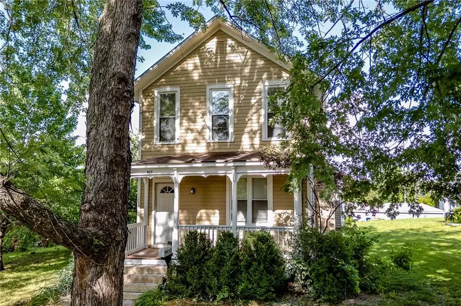 912 Pennsylvania ST, Lawrence, KS 66044