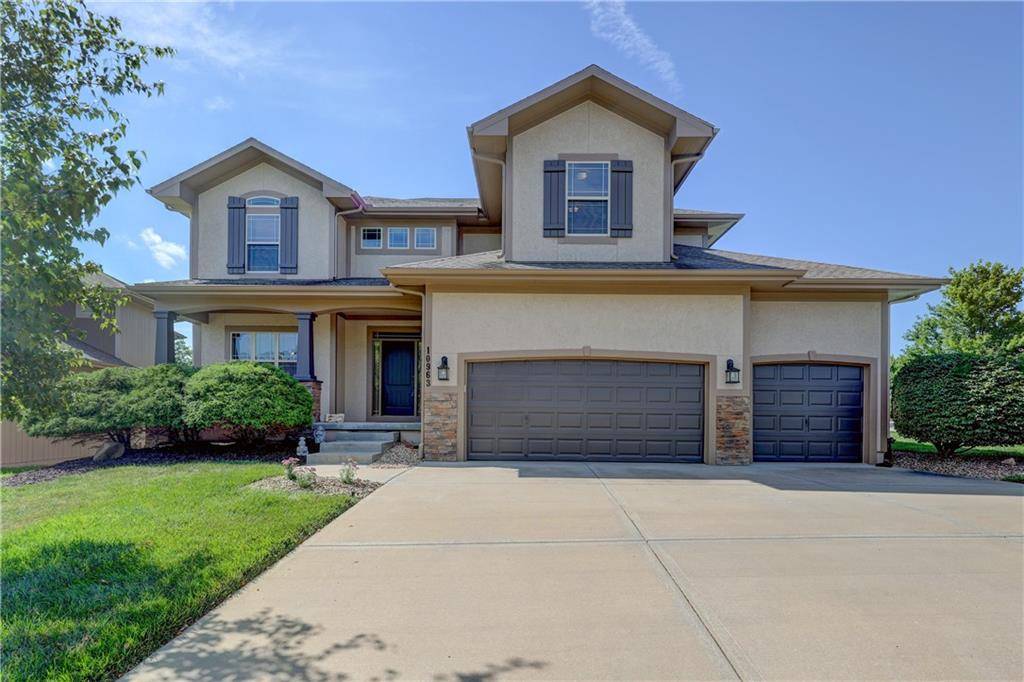 10963 S Carbondale ST, Olathe, KS 66061