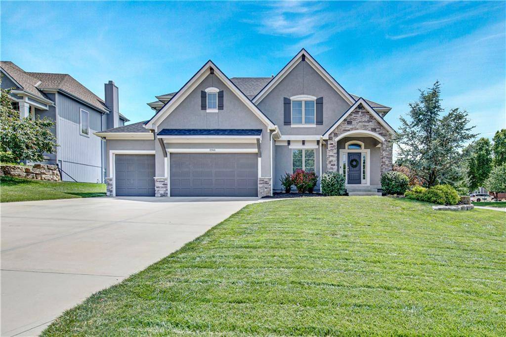 22915 W 47th TER, Shawnee, KS 66226
