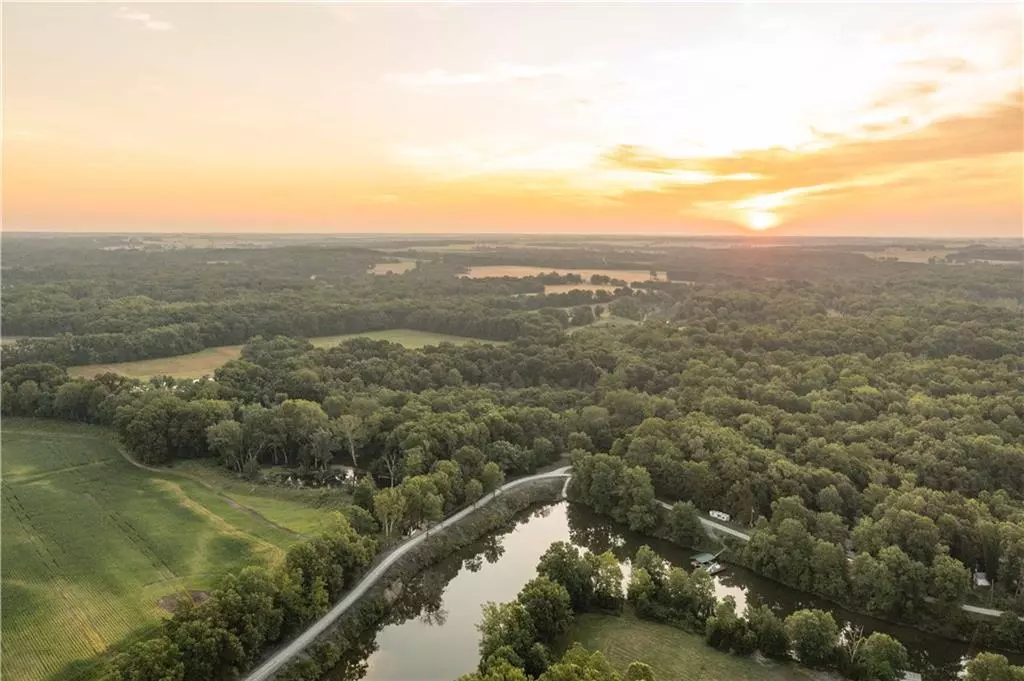 Blairstown, MO 64726,303 6715p LN