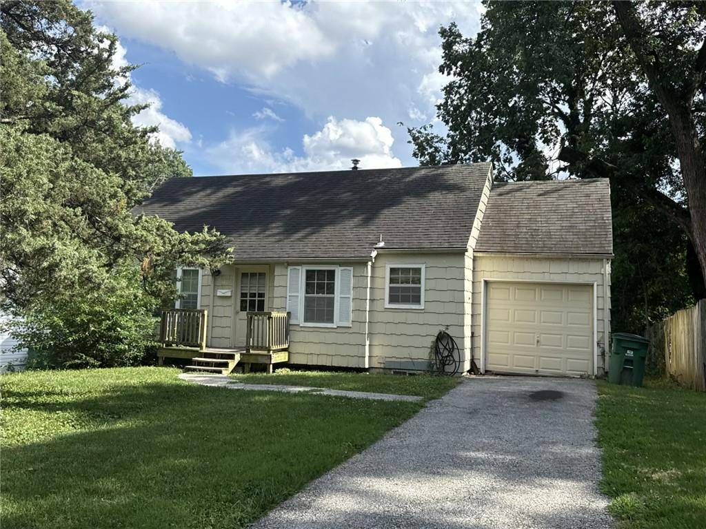 5407 W 50th AVE, Roeland Park, KS 66205