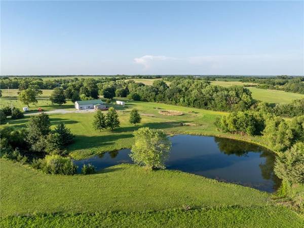 23058 160th ST, Altamont, MO 64620