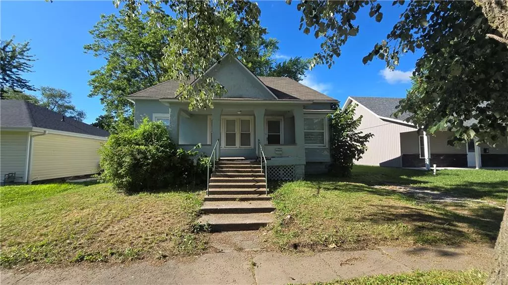 332 High ST, Cameron, MO 64429
