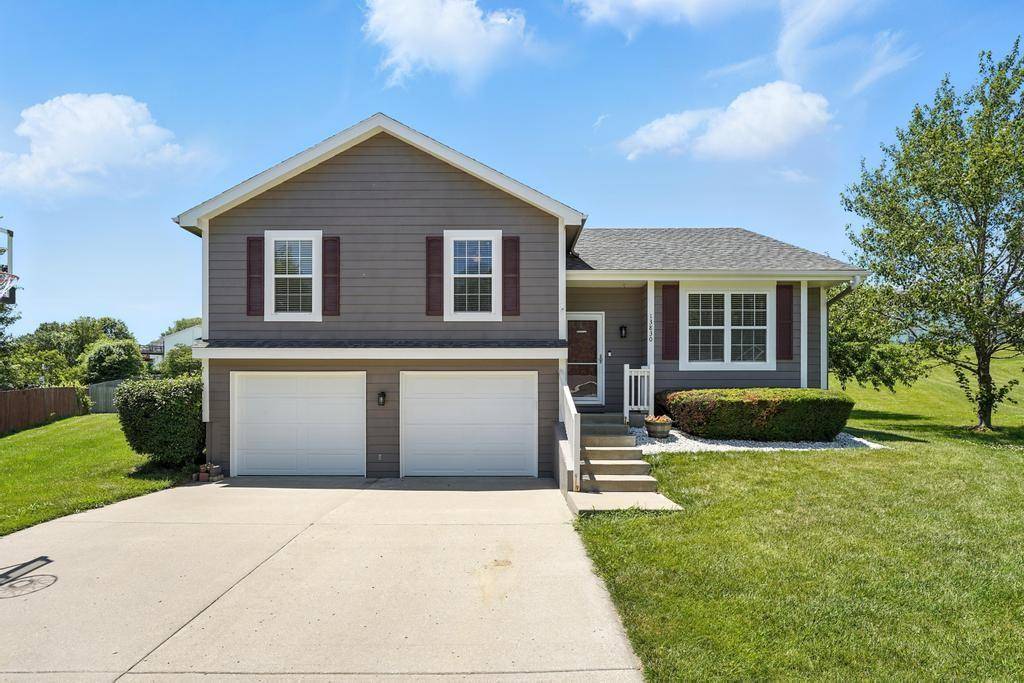 13830 Hunter CT, Platte City, MO 64079