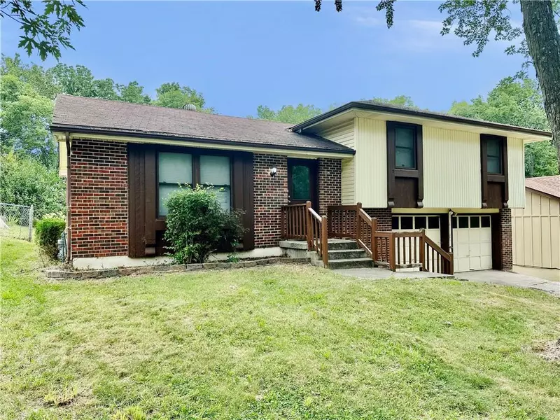 6110 NW 51st TER, Kansas City, MO 64151