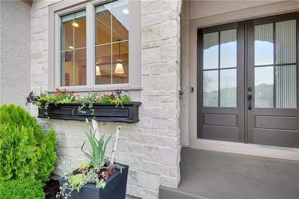 Leawood, KS 66206,2144 W 89th TER