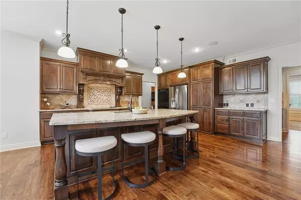 9332 W 158th ST, Overland Park, KS 66221