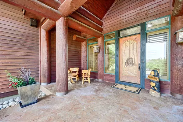 Overland Park, KS 66013,18153 Goddard CT