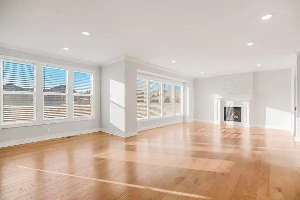 6705 NW 105th ST, Kansas City, MO 64154