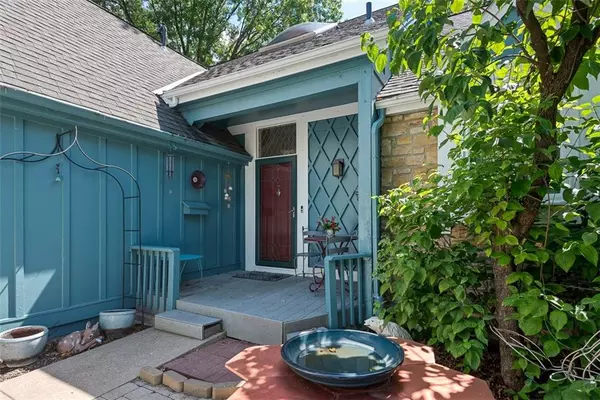 Lenexa, KS 66215,8036 Monrovia ST