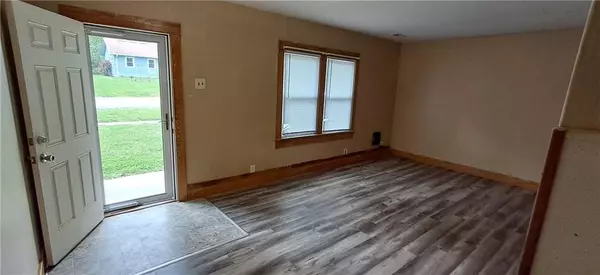 105 S 12th ST #3, Savannah, MO 64485