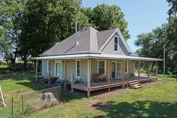 Mclouth, KS 66054,22231 Ida RD