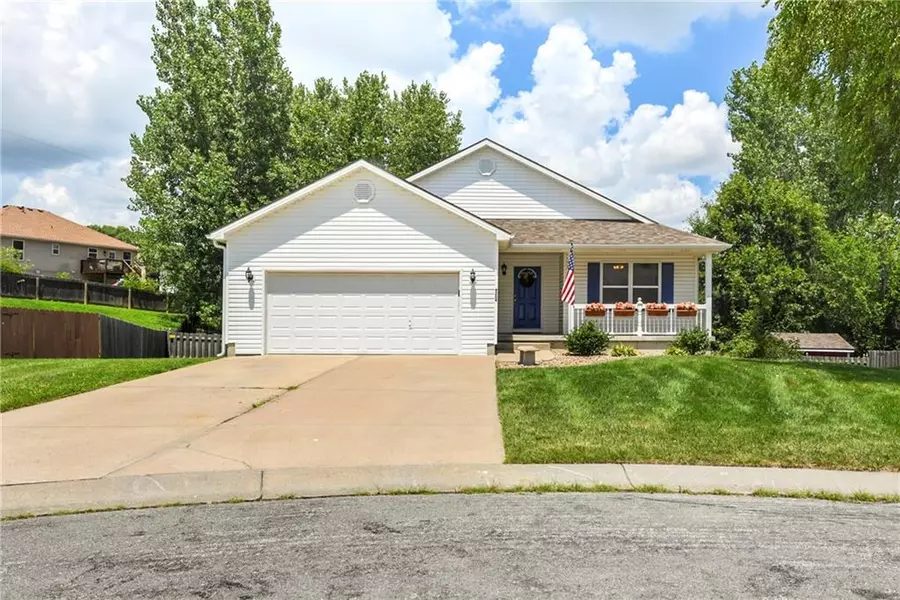 4204 Broadway TER, Leavenworth, KS 66048