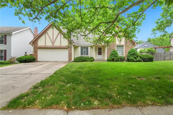 Overland Park, KS 66214,10432 Bond ST