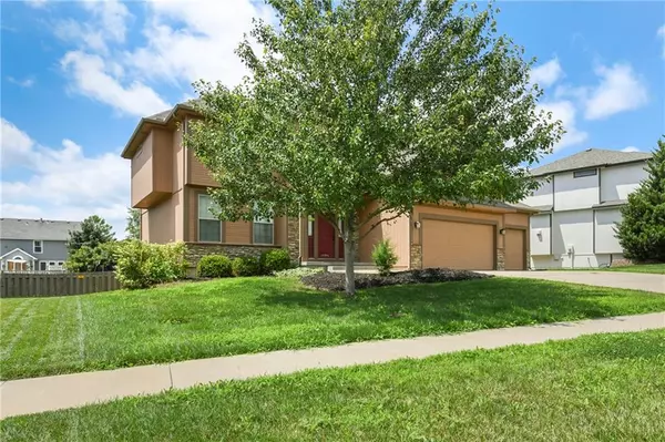 Lansing, KS 66043,833 Rock Creek DR