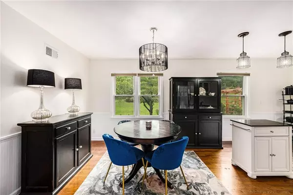 Overland Park, KS 66204,7134 Riggs ST