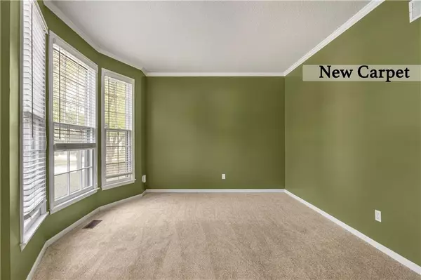 Lenexa, KS 66215,11415 Oakview DR