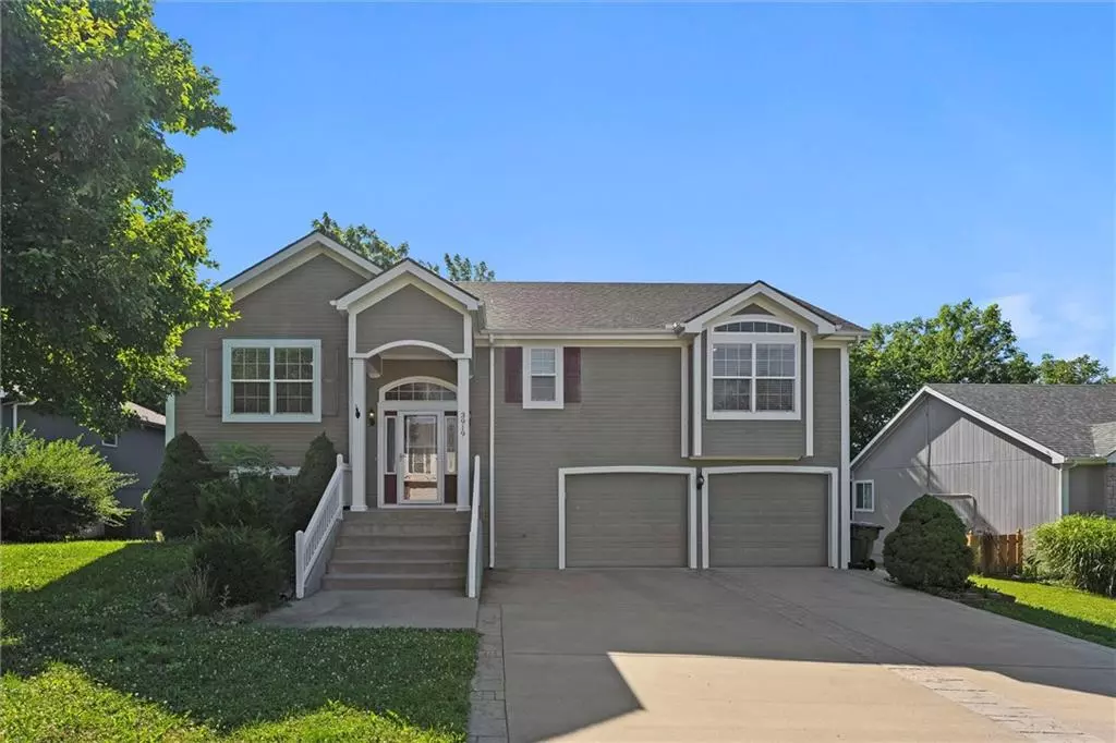 Leavenworth, KS 66048,3919 Dixie DR
