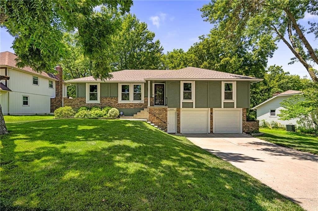 14009 W 61st TER, Shawnee, KS 66216