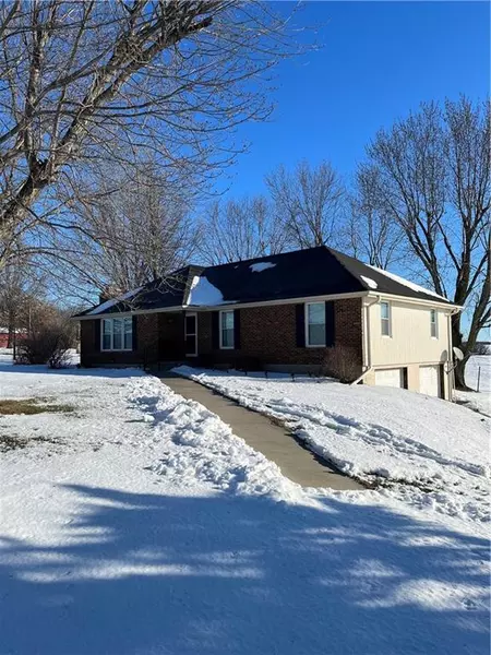 12353 Orrick RD, Excelsior Springs, MO 64024