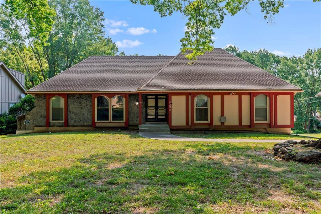 4305 S Cromwell DR, Independence, MO 64055