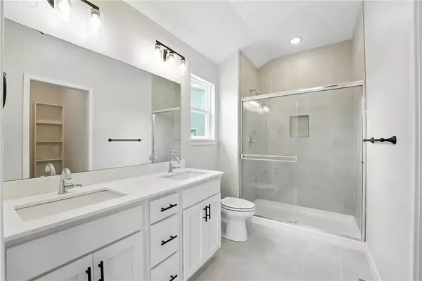 Raymore, MO 64083,705 Glenn CIR